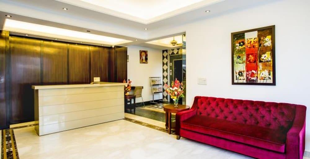 Clarks Inn Nehru Place New Delhi Exteriör bild
